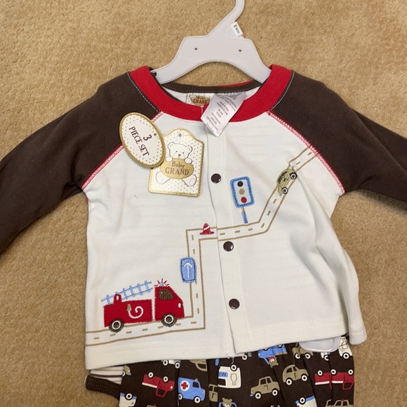 NWT-3-6 month 3 piece Baby Grand outfit - Picture 2 of 4